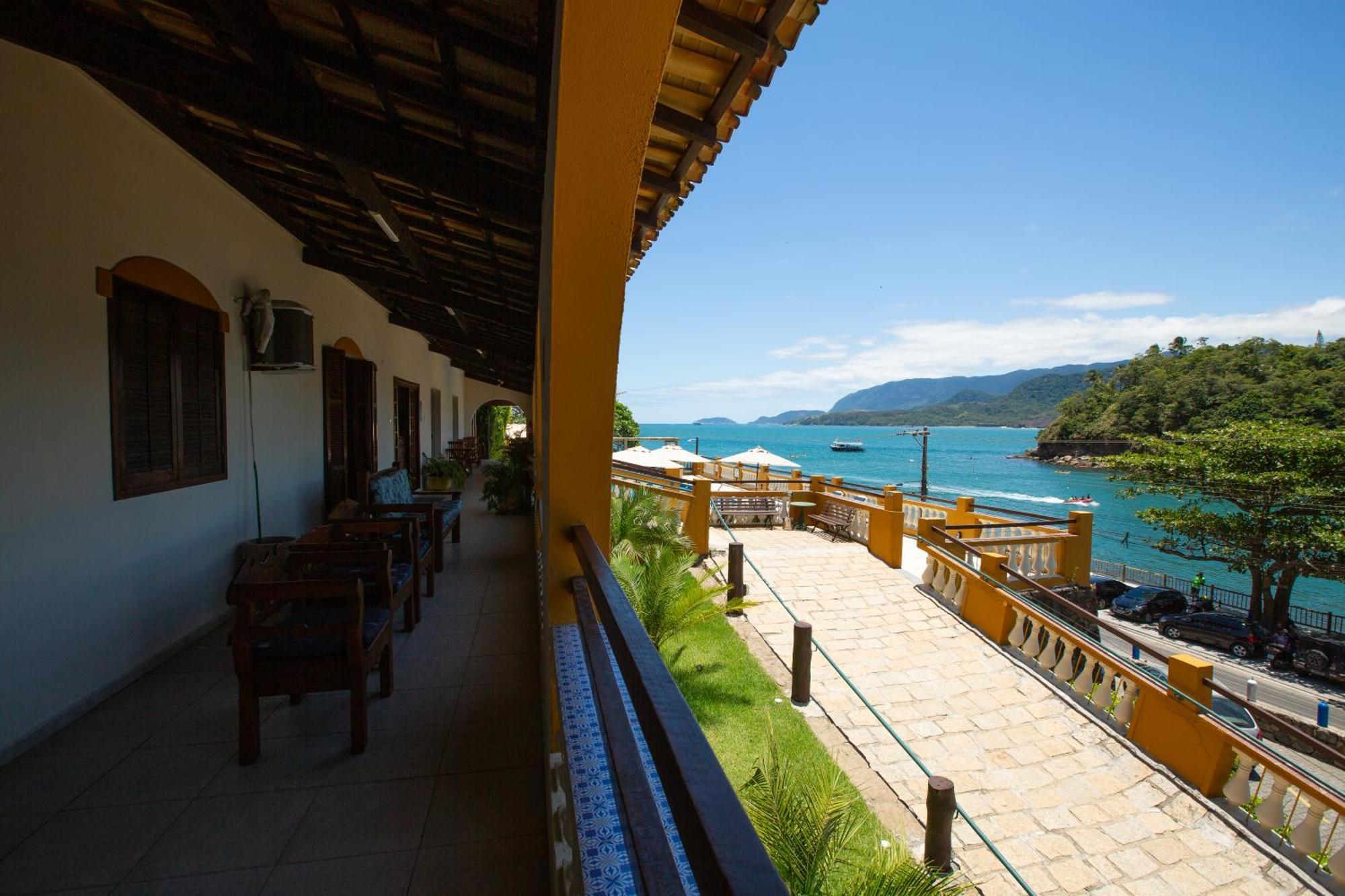 Colonial Hotel 4*